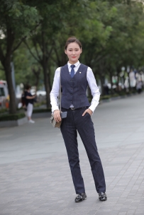 【精选街拍】Vol.2088 工作服也很美 [35P-279MB]