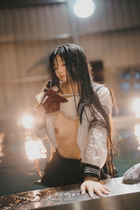 #落落Raku_Vol.042_水泳馆_[58P+1V-1.04GB]