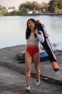 【精选街拍】Vol.0096 红短内裤运动美女 [580P-8.24GB]