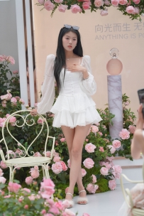 【精选街拍】Vol.1751 镂空连衣裙 [68P+2V-802MB]