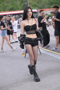 【精选街拍】Vol.3528 长靴短裤时尚搭配 [77P-1.59GB]