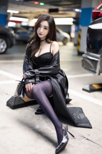 【遇糖圈】No.084_#王馨瑶_停车场露出_内购无水版_[119P-2.92GB]