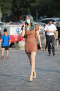 【精选街拍】Vol.3290 红色紧身包臀裙白嫩美腿 [169P-1.98GB]