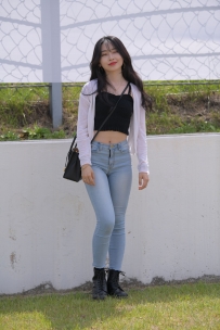 【精选街拍】Vol.2390 你的女孩 [43P-993MB]