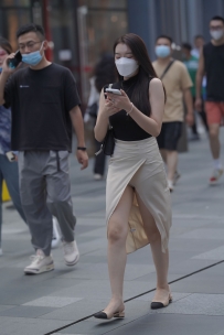 【精选街拍】Vol.1767 裹身开衩美腿 [33P-343MB]