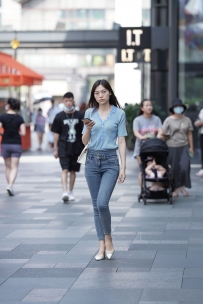 【精选街拍】Vol.2652 牛仔裤百搭显身材 [60P-680MB]