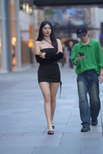 【精选街拍】Vol.2692 黑色紧身包臀裙 [191P+1V-4.39GB]