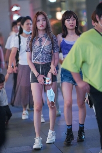 【精选街拍】Vol.2987 优雅青春甜美 [130P+1V-1.60GB]